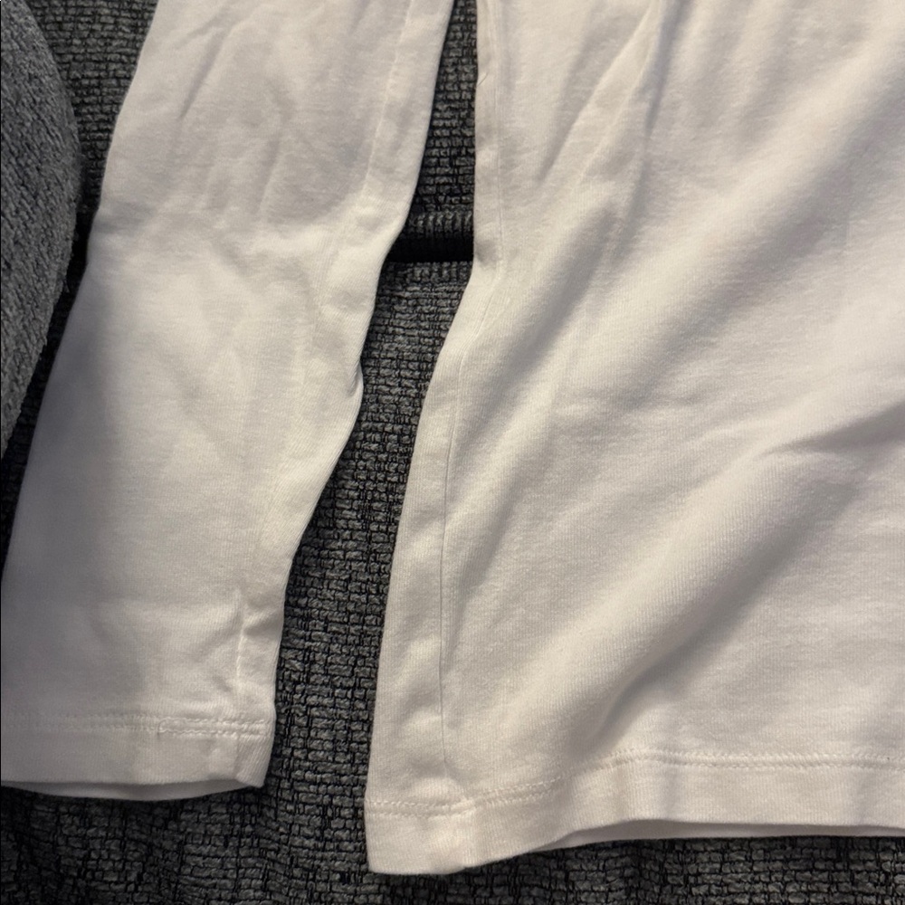 GAP Cream/White Favorite Crew Shirt - Size Small - Picture 6 of 15